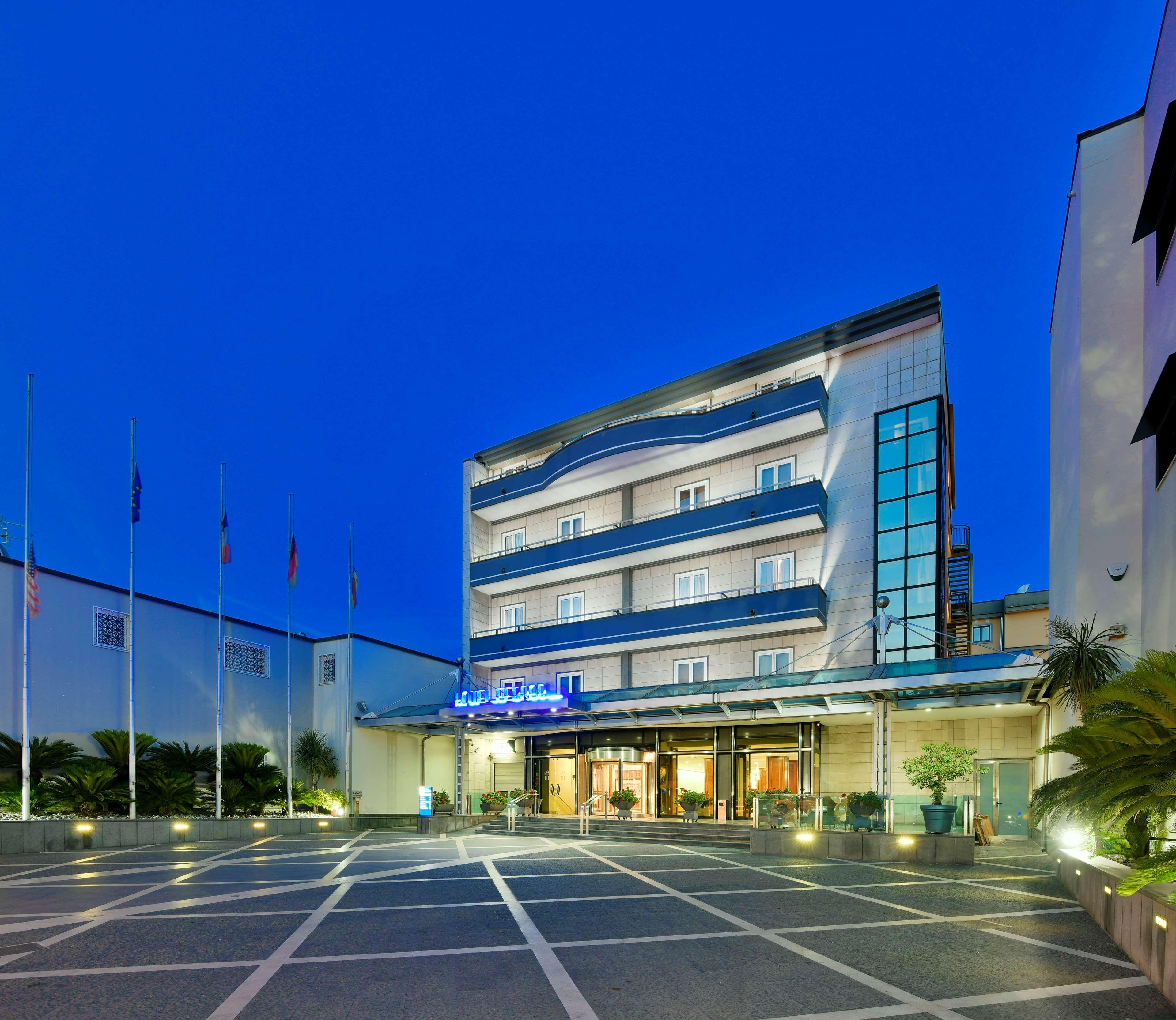 Best Western Hotel Ferrari Nola Esterno foto
